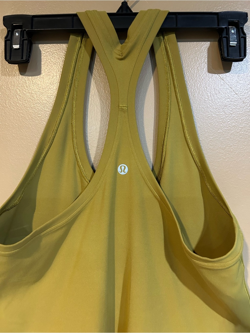 Lululemon Women’s Olive Green Racerback Tank Top - never worn - Picture 4 of 5